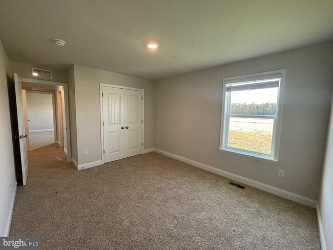 Building Photo - 33016 Blue Iris Rd