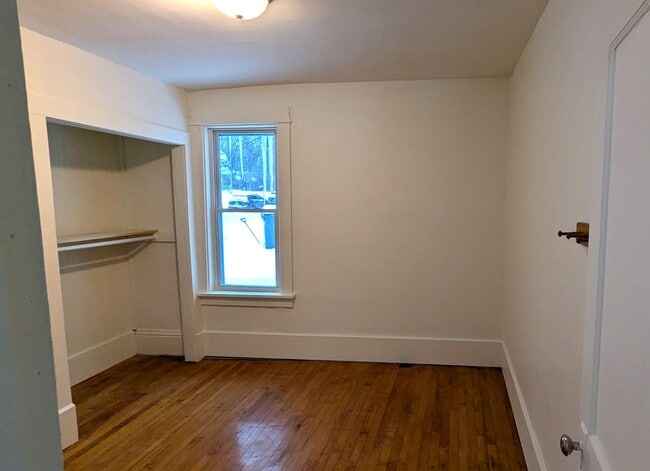 Building Photo - 1505 7th St