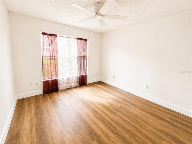 Building Photo - 1211 Cabella Cir