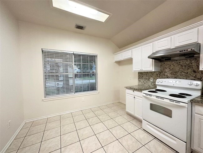 Building Photo - 13130 Eldridge Meadow Dr