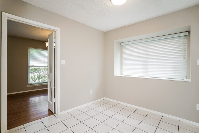 Building Photo - 13323 Tara Oak Dr