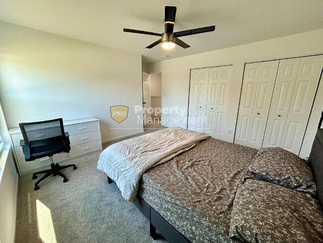 Building Photo - 5625 Burr Rdg Cir