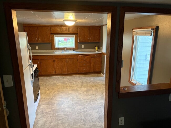 Building Photo - 1 Bedroom, 1 Bath House