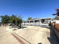 Building Photo - 8824 Tyrone Ave