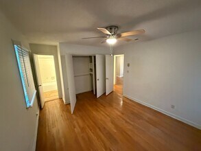 Building Photo - Beautiful Split level home with tons of upgrades!!