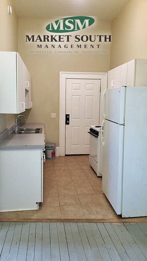 Building Photo - 308 E Waldburg St