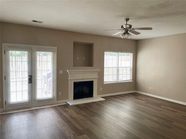 Building Photo - 5092 Windsor Forrest Ln
