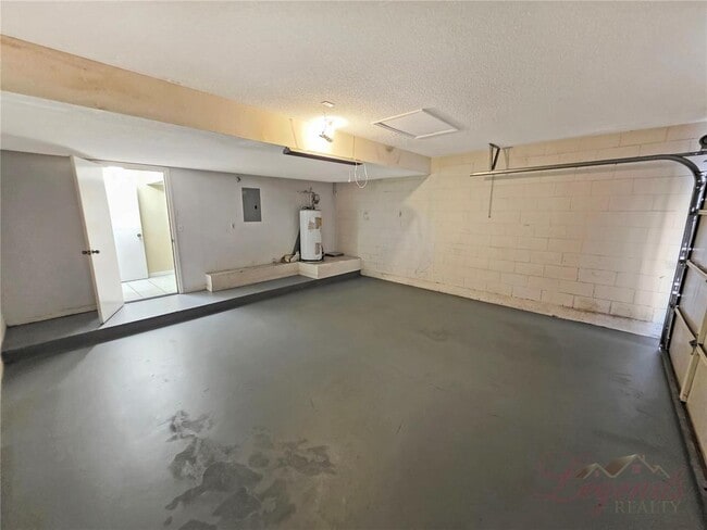 Building Photo - 1612 Slash Pine Pl