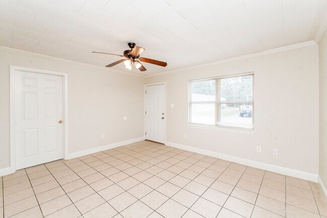 Building Photo - 27859 Frindik Ln
