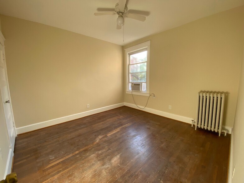 Building Photo - 4618 15th St NW