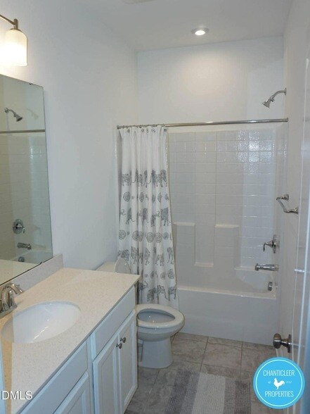 Building Photo - 120 Copper Leaf Ave