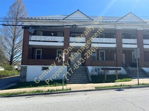 Building Photo - N Franklin St 423-425