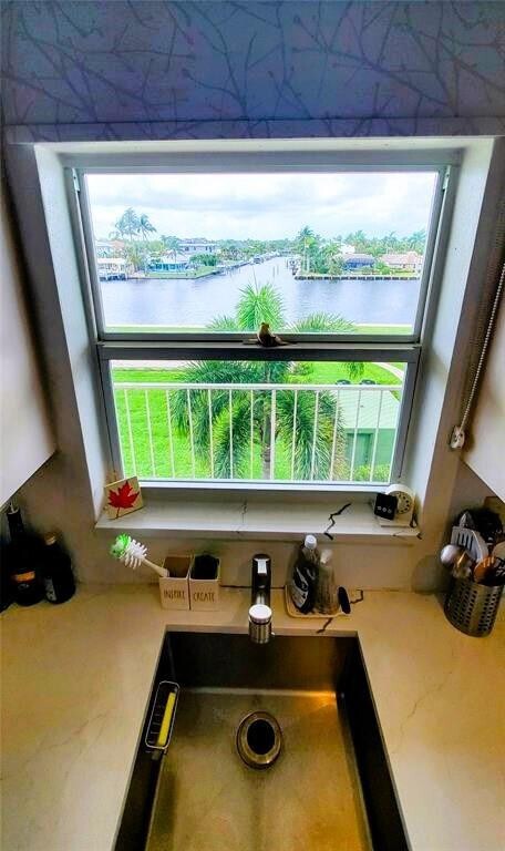 Building Photo - 745 SE 19th Ave