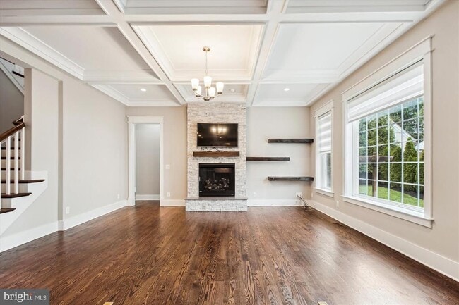 Building Photo - 1565 Hane St