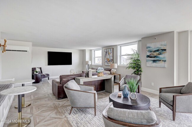 Building Photo - 675 Ocean Ave N