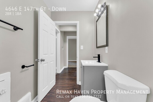 Building Photo - 4646 E 147th St