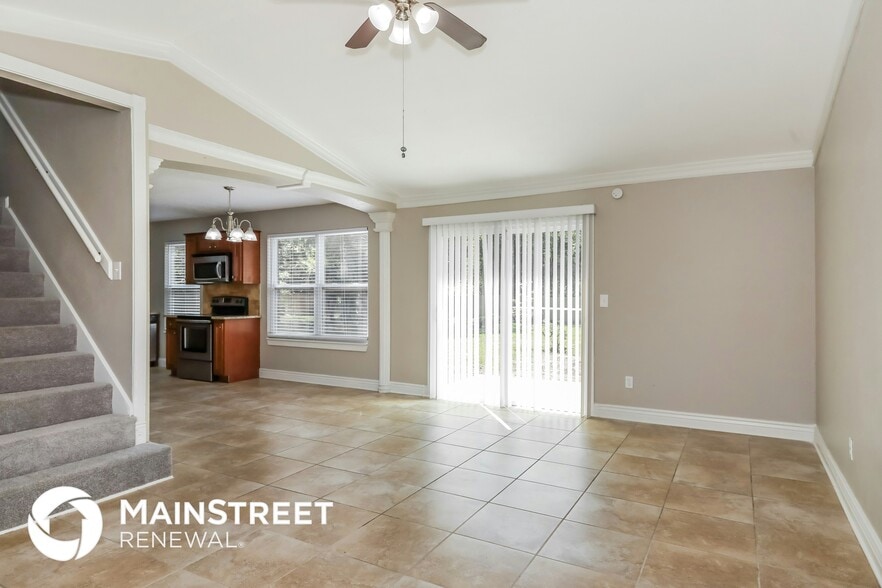 Building Photo - 8054 Sierra Ct