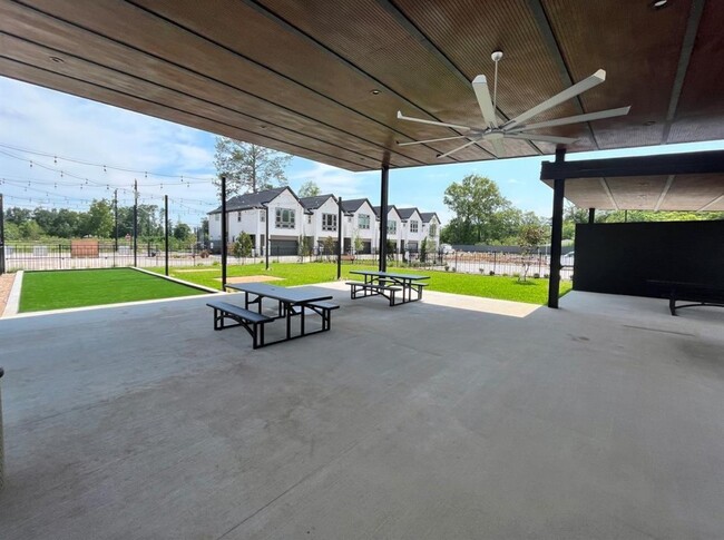 Building Photo - 1103 Highland Rnch Ln