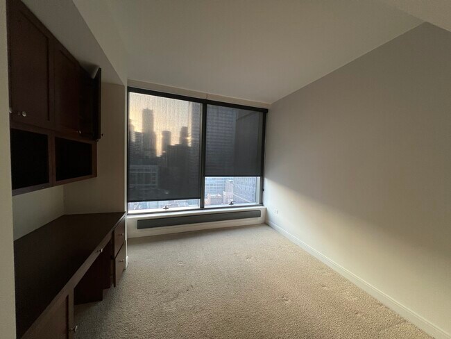 Building Photo - 60 E Monroe St