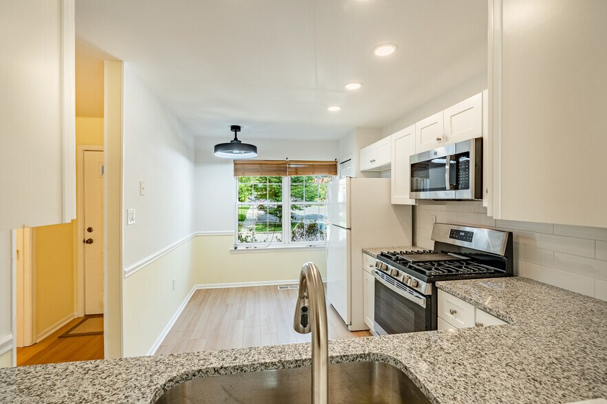 Building Photo - 138 Iron Bark Ct
