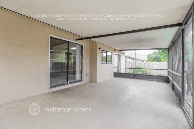 Building Photo - 5579 Westview Dr