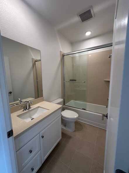 Building Photo - 1087 Bigleaf Pl