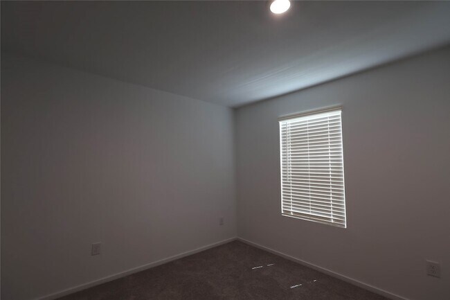 Building Photo - 14993 Rustic Moon Rd