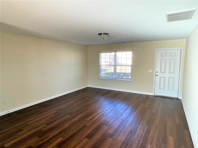 Building Photo - 37 Miller Park Cir