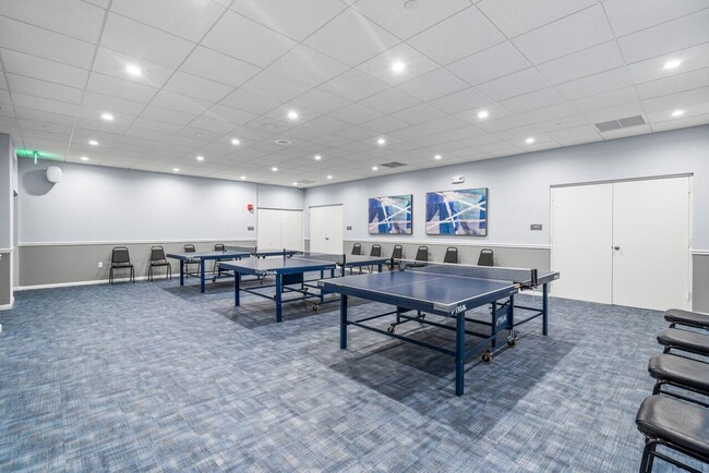 Building Photo - 7340 Amberly Ln