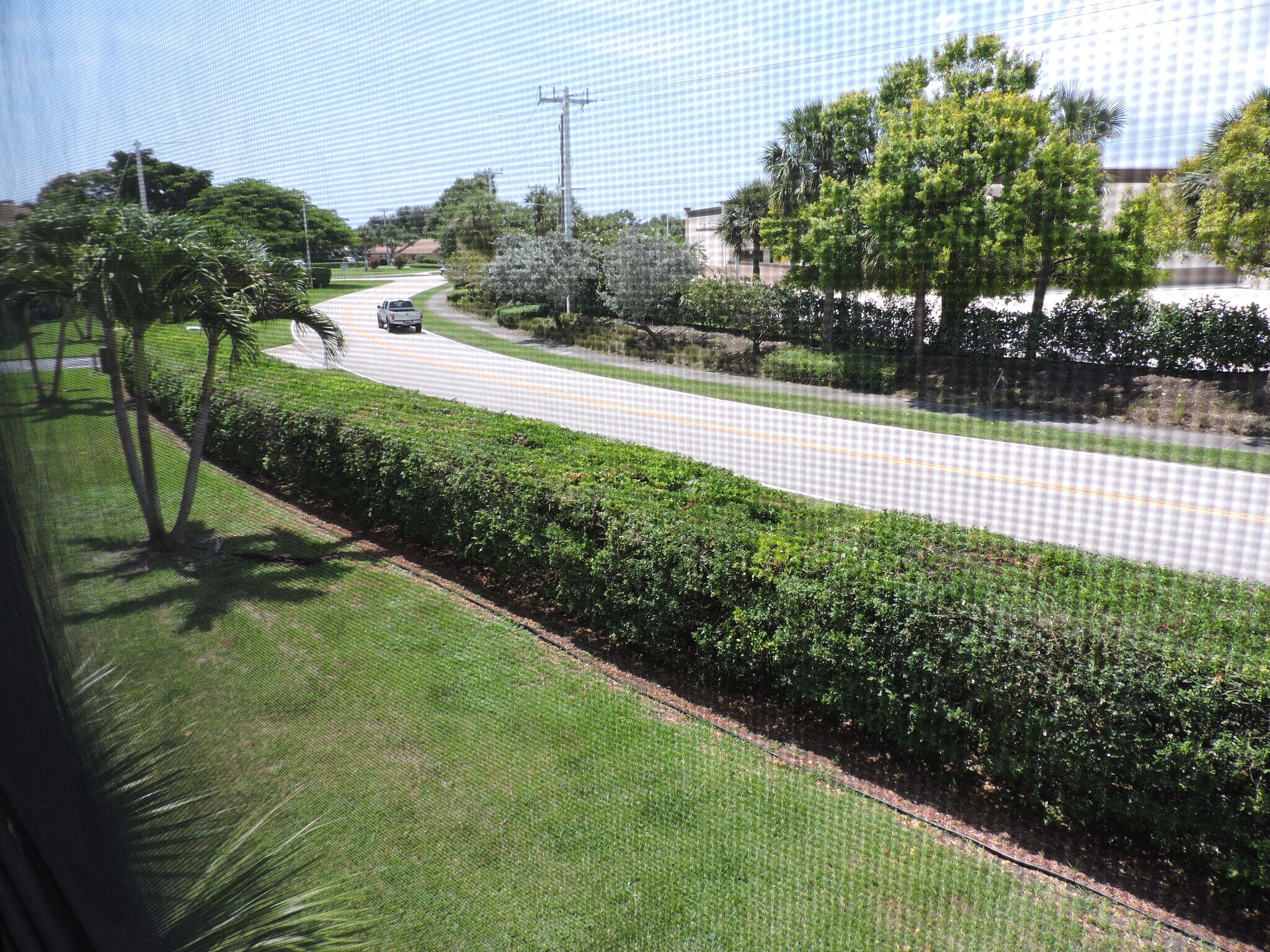 Building Photo - 3111 Gardens East Dr