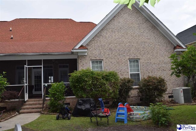 Building Photo - 3032 Drakeshore Dr