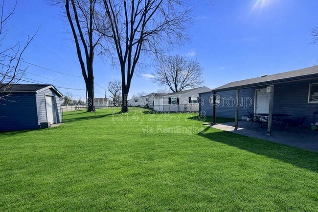 Building Photo - 203 Briscoe Ave