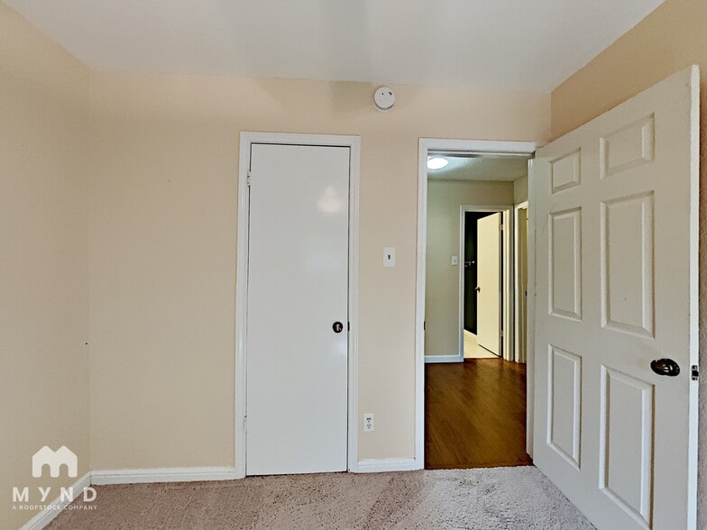 Building Photo - 14605 Gold Fish Pond Ave