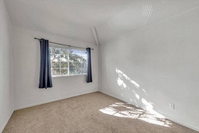 Building Photo - Spacious 4 Bedroom Home. Located in Cupertino