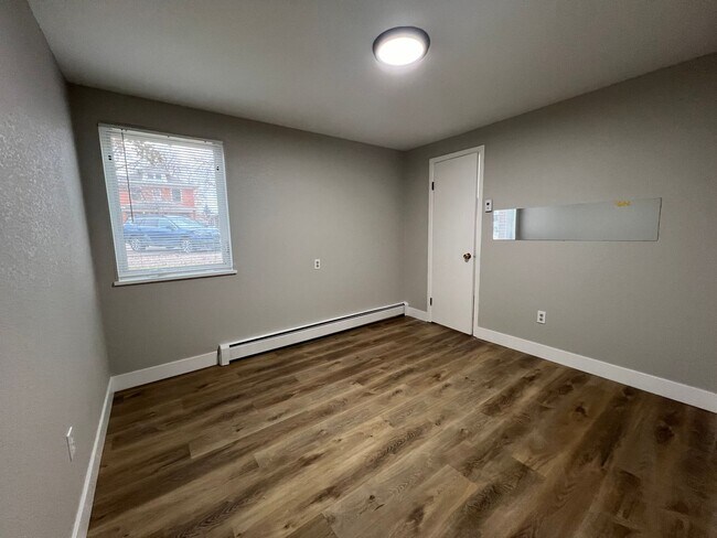 Building Photo - Mathews634 (KC-DT)