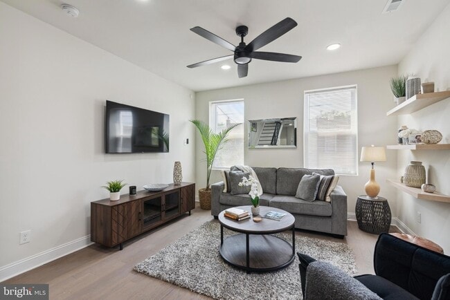 Building Photo - 1215 S 23rd St