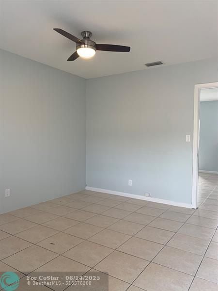 Building Photo - 4616 Poinciana St