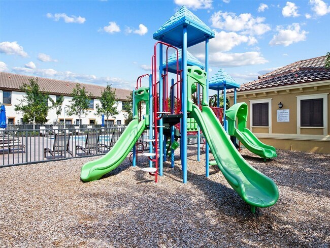 Building Photo - 8446 Lake Majesty Ln