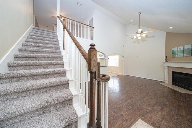 Building Photo - 14418 Chartley Falls Dr