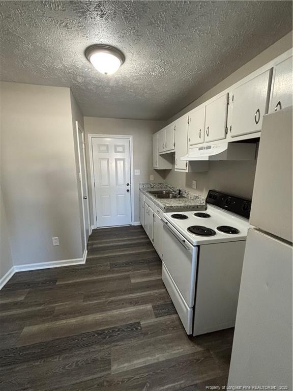Building Photo - 6443 Applecross Ave