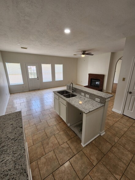 Building Photo - 13778 Sablesprings Ln