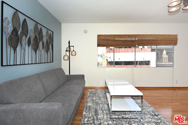 Building Photo - 3743 McLaughlin Ave