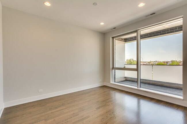 Building Photo - 2351 N Seeley Ave