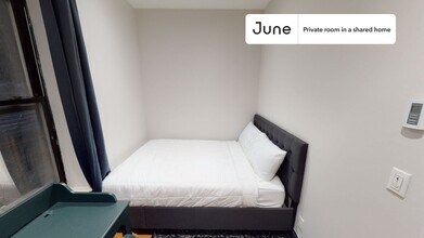 Building Photo - Room in Shared 3 bed/1 bath home