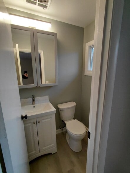 Building Photo - 23 Steele Cir