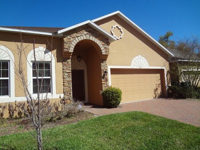 Building Photo - Beautiful 3BR Home in Mallory Square, Lawn Care Included