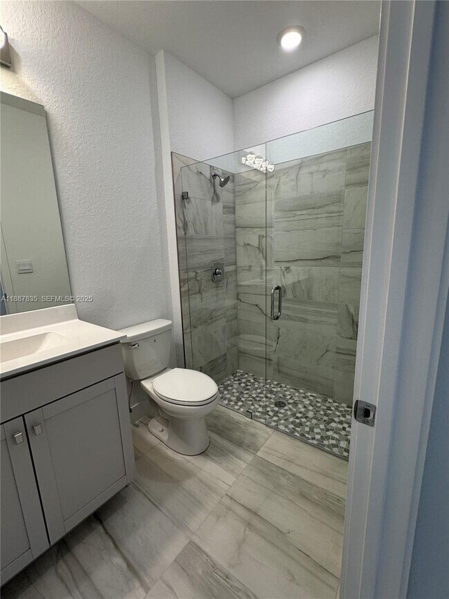 Building Photo - 141 SW 171st Ave