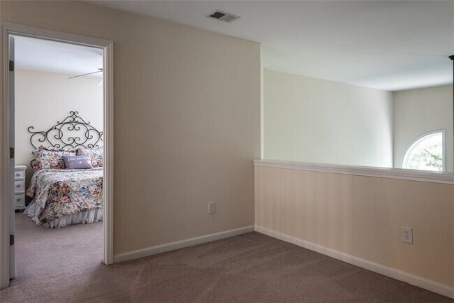 Building Photo - 4330 Granby Cir