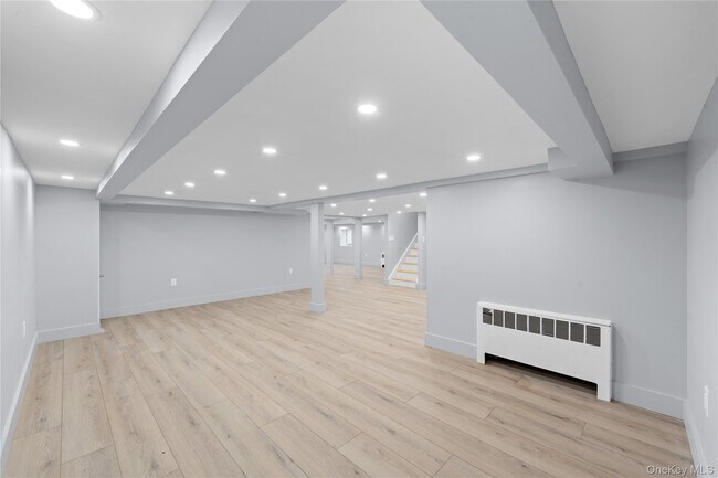 Building Photo - 31 Cail Dr