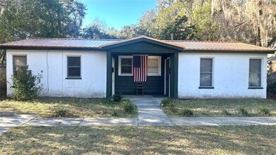 Building Photo - 821 NE 8th Ave